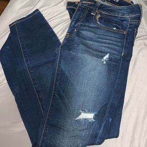 Ripped American Eagle Jeggings